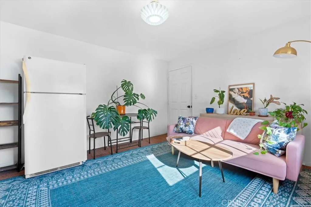 Additional image 59 of 6902 Quakertown Avenue, Winnetka, CA 91306