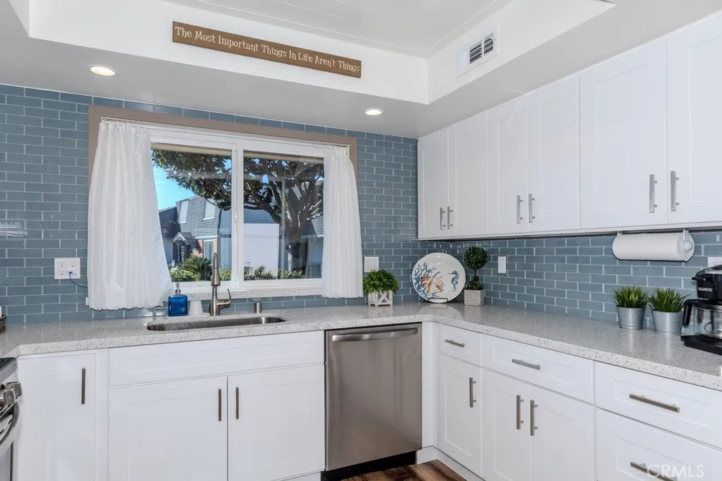 Additional image 5 of 20319 Gardenia Dr, Huntington Beach, CA 92646