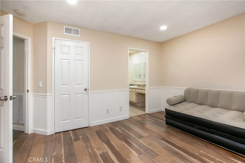 Additional image 10 of 26922 Flo Ln, Canyon Country, CA 91351