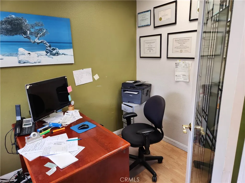 Additional image 6 of 960 W 17th St, Santa Ana, CA 92706