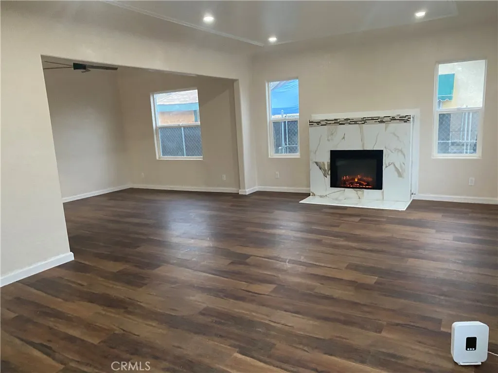 Additional image 4 of 2728 Kentucky St, Bakersfield, CA 93306