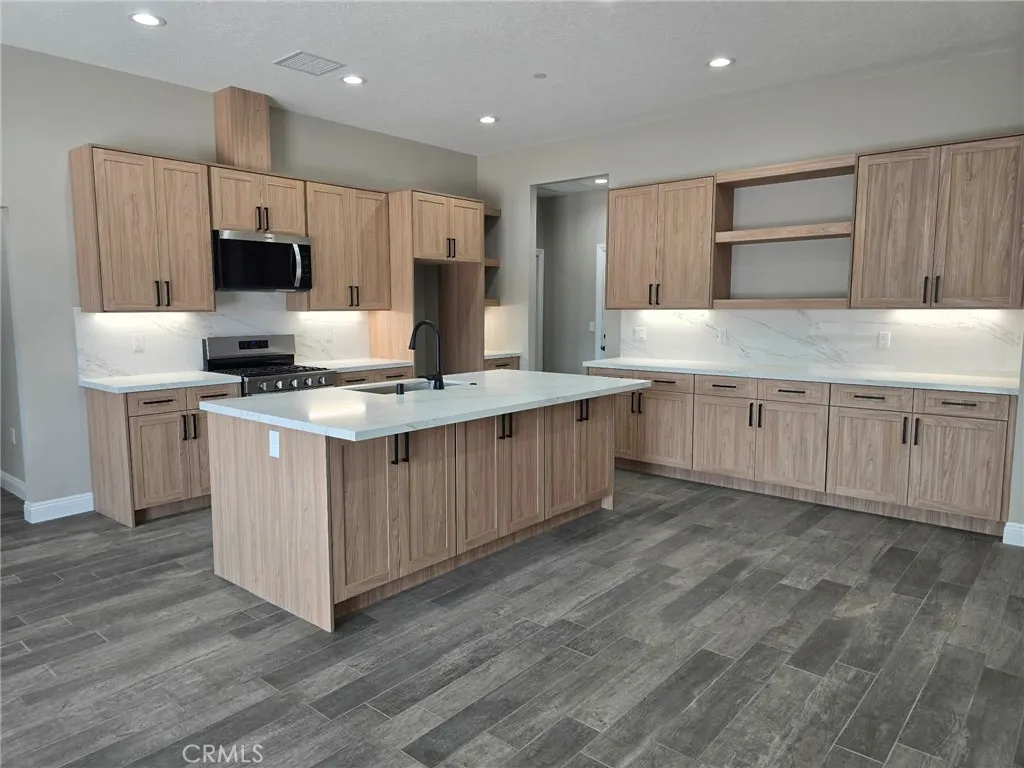 Additional image 4 of 20401 Tonawanda Road, Apple Valley, CA 92307