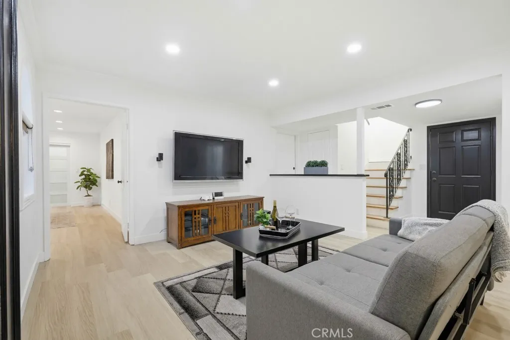 Additional image 5 of 10232 Hialeah Dr, Cypress, CA 90630