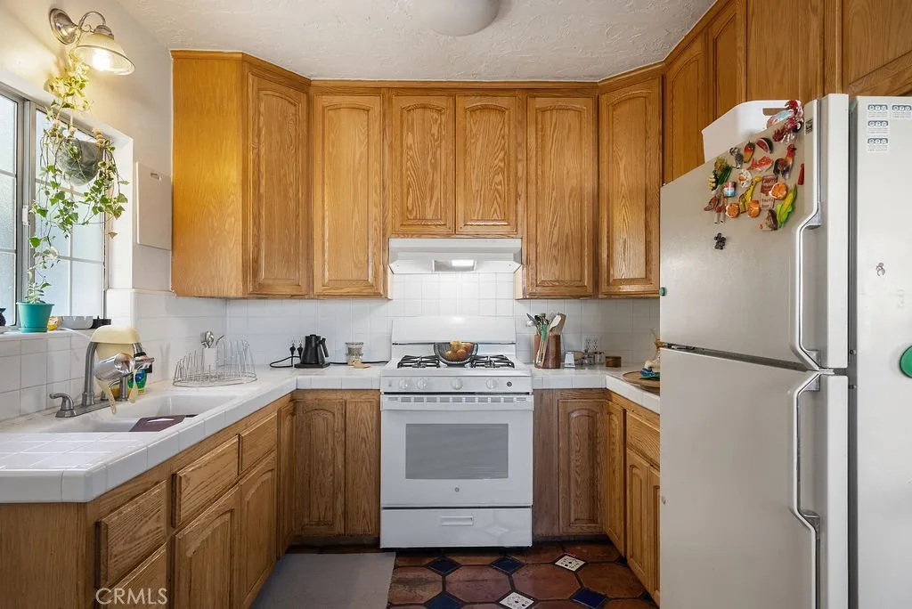 Additional image 36 of 1119 Princeton Drive, Glendale, CA 91205