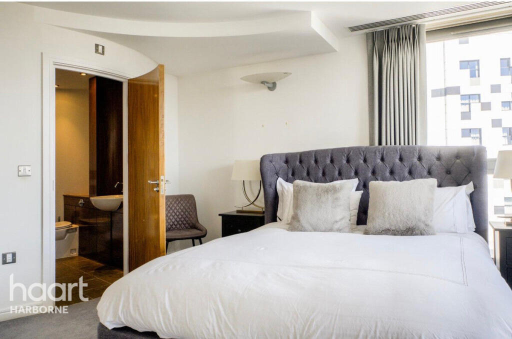 Additional image 16 of Breathtaking City Centre Penthouse