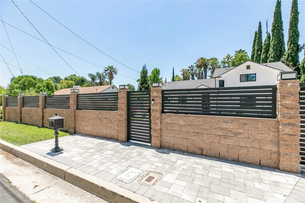 Additional image 51 of 17800 Raymer Street, Sherwood Forest, CA 91325