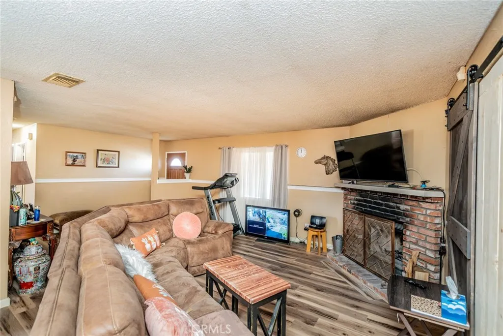 Additional image 15 of 4637 Luna Road, Phelan, CA 92371