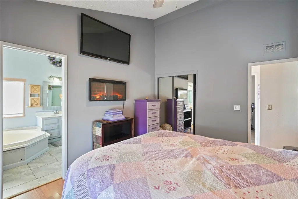 Additional image 43 of 20060 Shadow Island Drive, Canyon Country, CA 91351