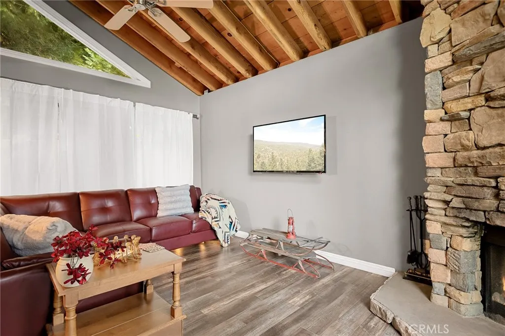 Additional image 25 of 196 Ponderosa Dr, Cedar Glen, CA 92321