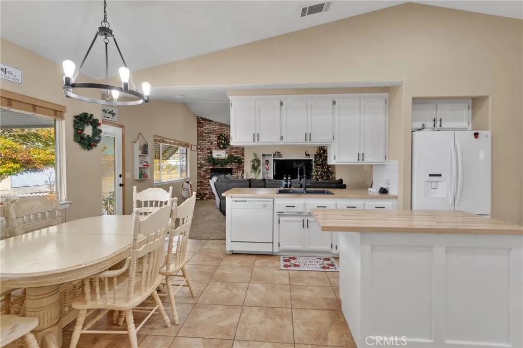 Additional image 51 of 15888 Saint Timothy Rd, Apple Valley, CA 92307