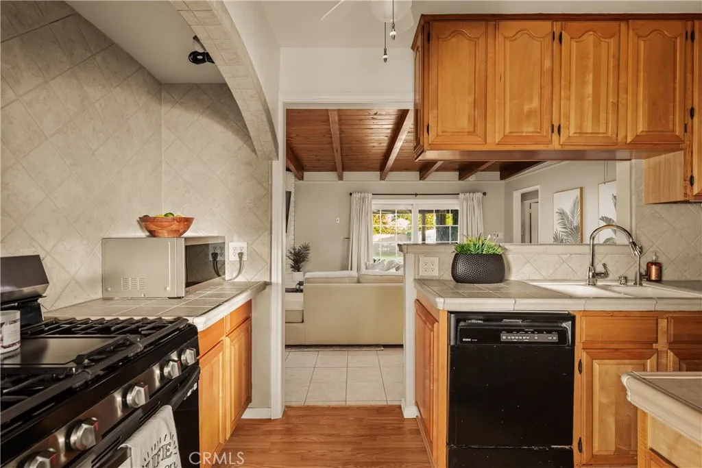 Additional image 11 of 1640 N Lincoln Street, Burbank, CA 91506