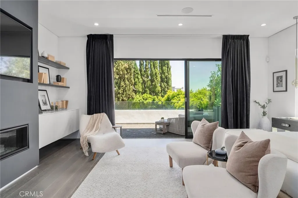 Additional image 29 of 15231 Greenleaf Street, Sherman Oaks, CA 91403