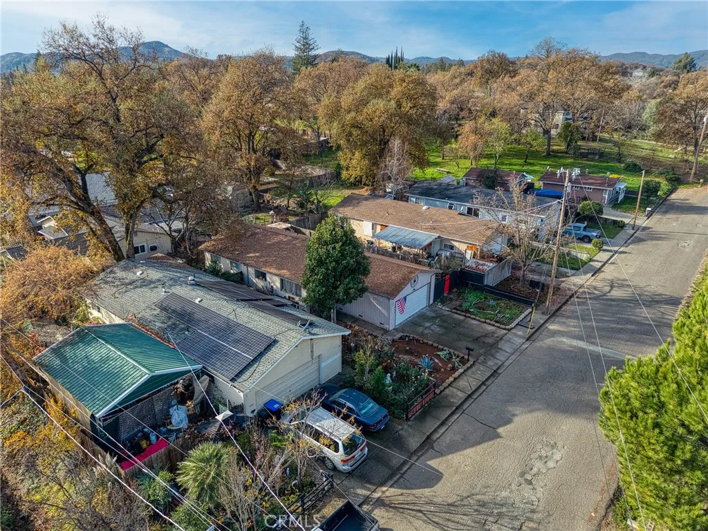 Additional image 3 of 1011 2nd St, Lakeport, CA 95453