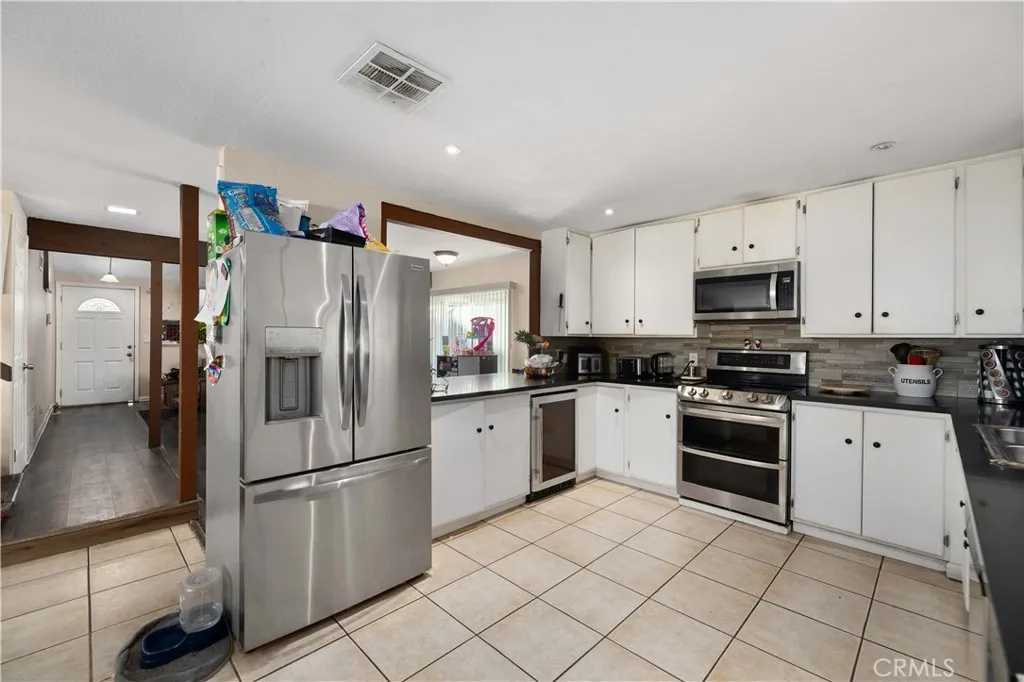 Additional image 14 of 44627 11th St E, Lancaster, CA 93535