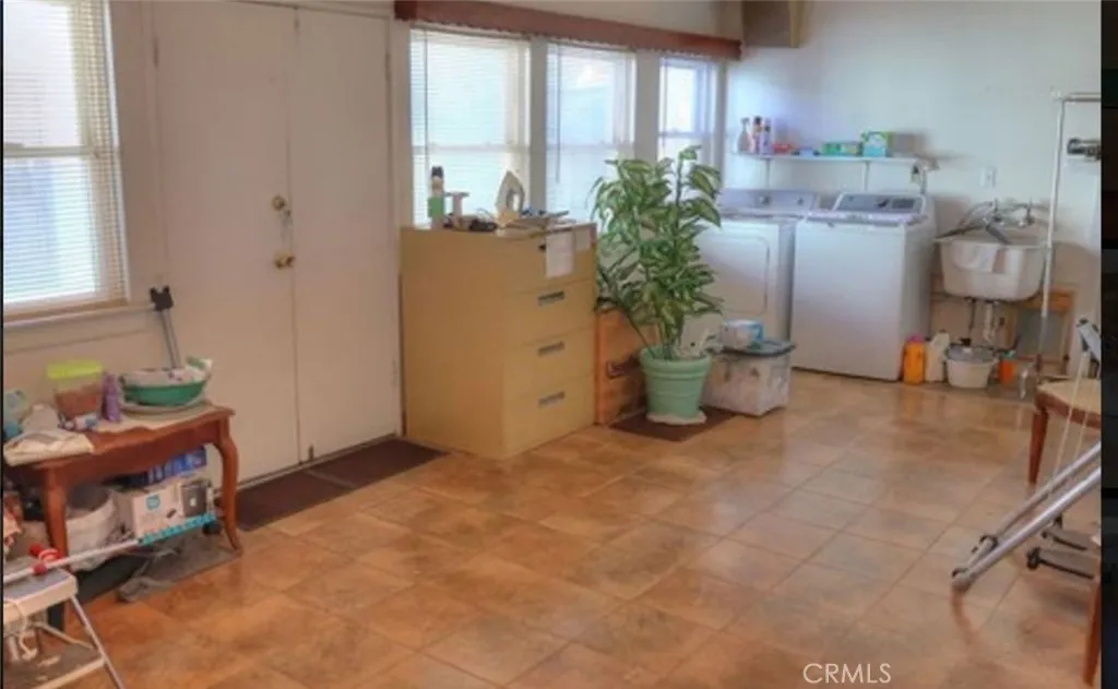 Additional image 17 of 501 S Victoria Ave, Corona, CA 92879