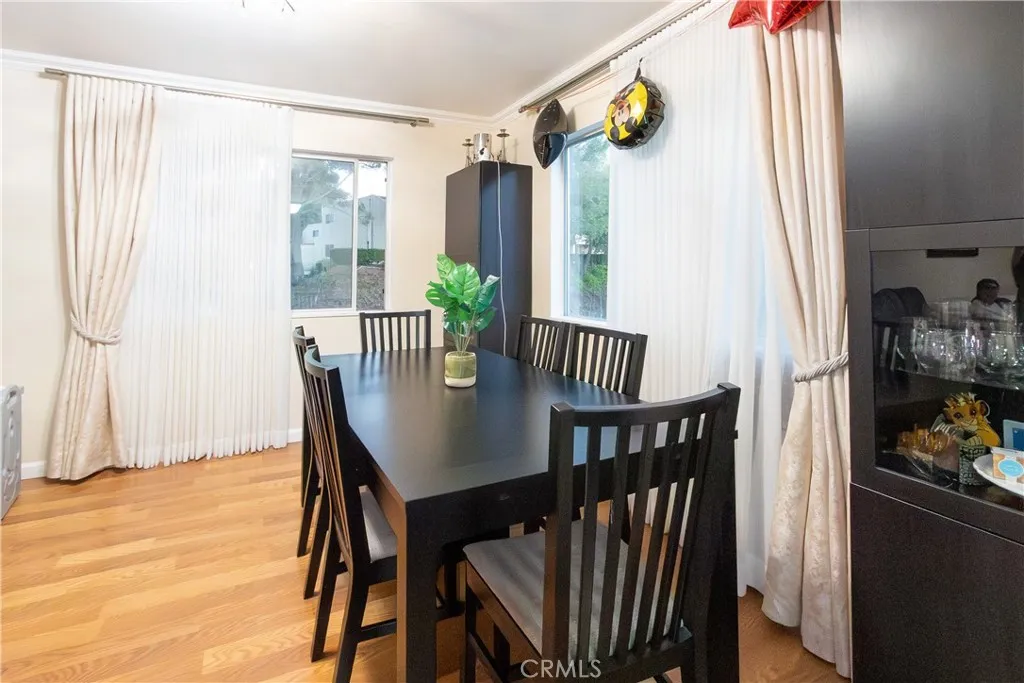 Additional image 34 of 9551 Via Ricardo, Burbank, CA 91504