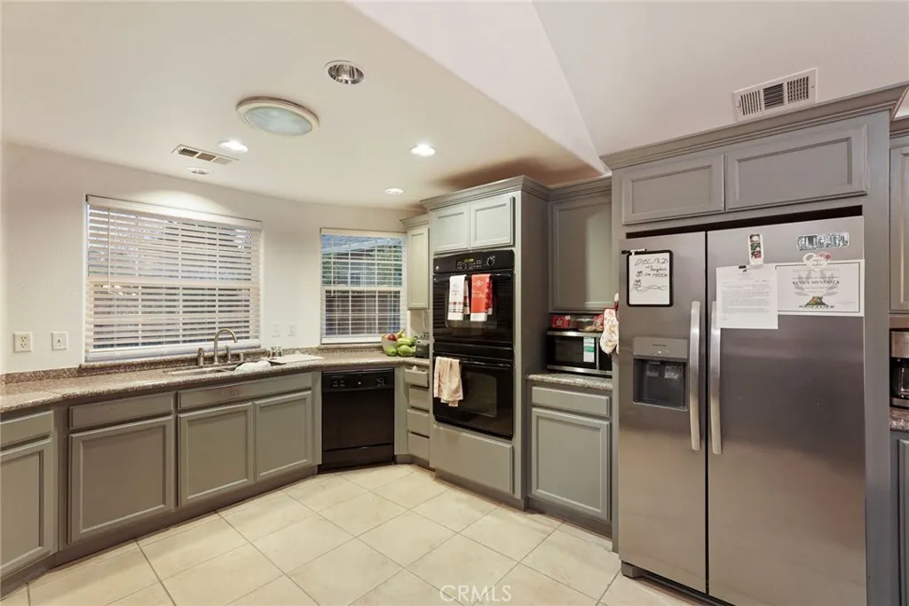 Additional image 50 of 336 E Locust St, Lodi, CA 95240