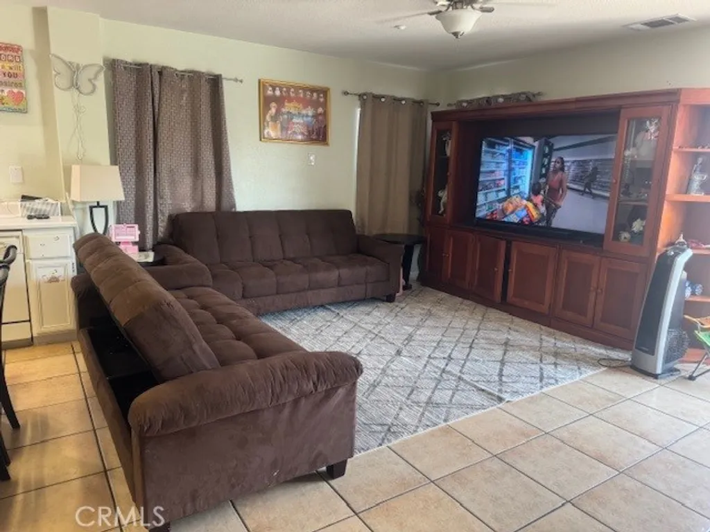 Additional image 7 of 15313 Coleen Street, Fontana, CA 92337