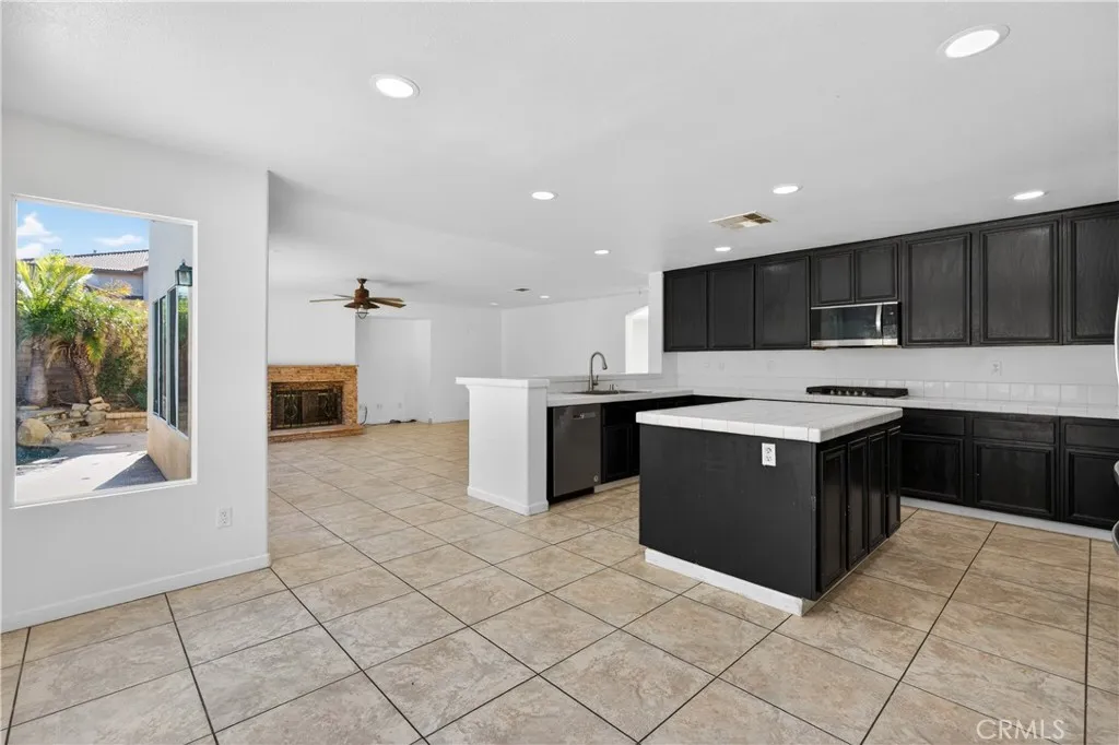 Additional image 13 of 28504 Old Coach Ct, Saugus, CA 91390