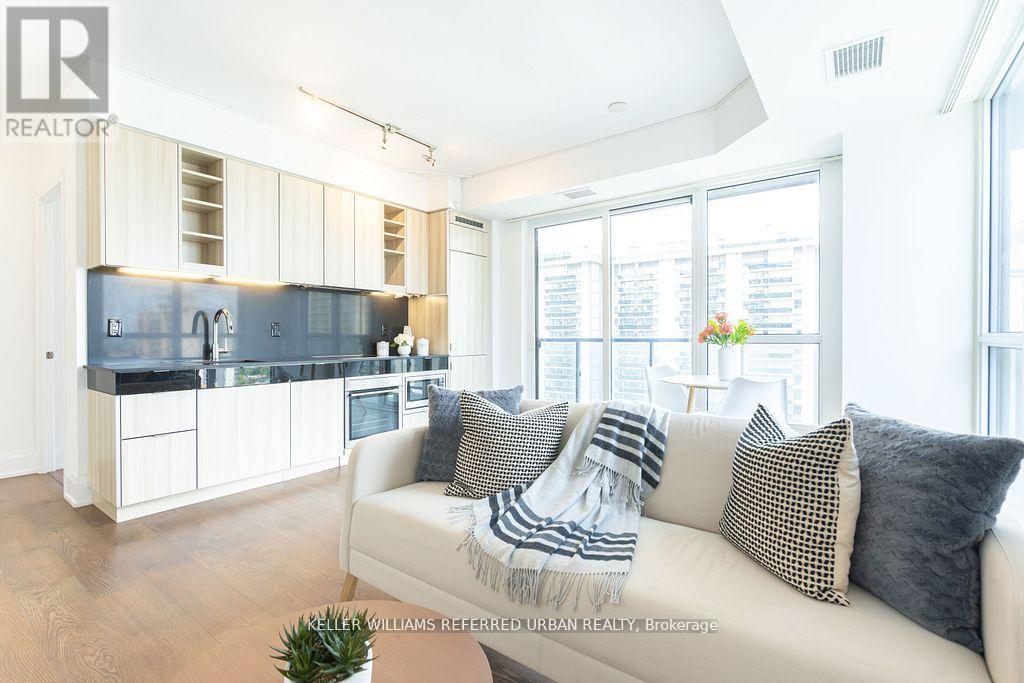 1802 - 101 ERSKINE AVENUE|Toronto (Mount Pleasant East), Ontario M4P1Y5