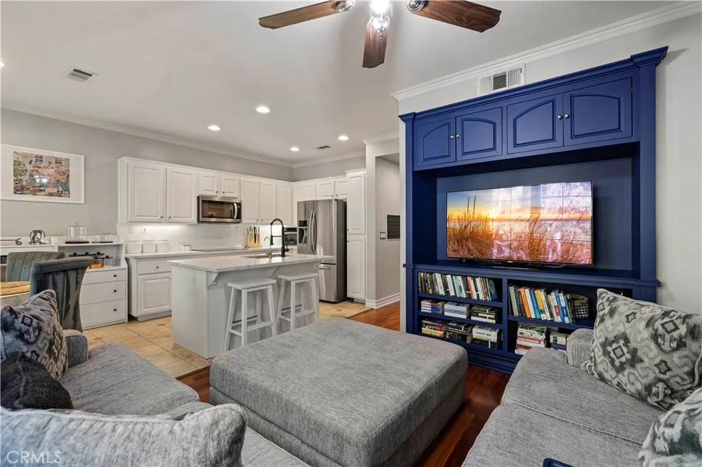 Additional image 91 of 23402 Brookdale Lane Unit 56, Valencia, CA 91355