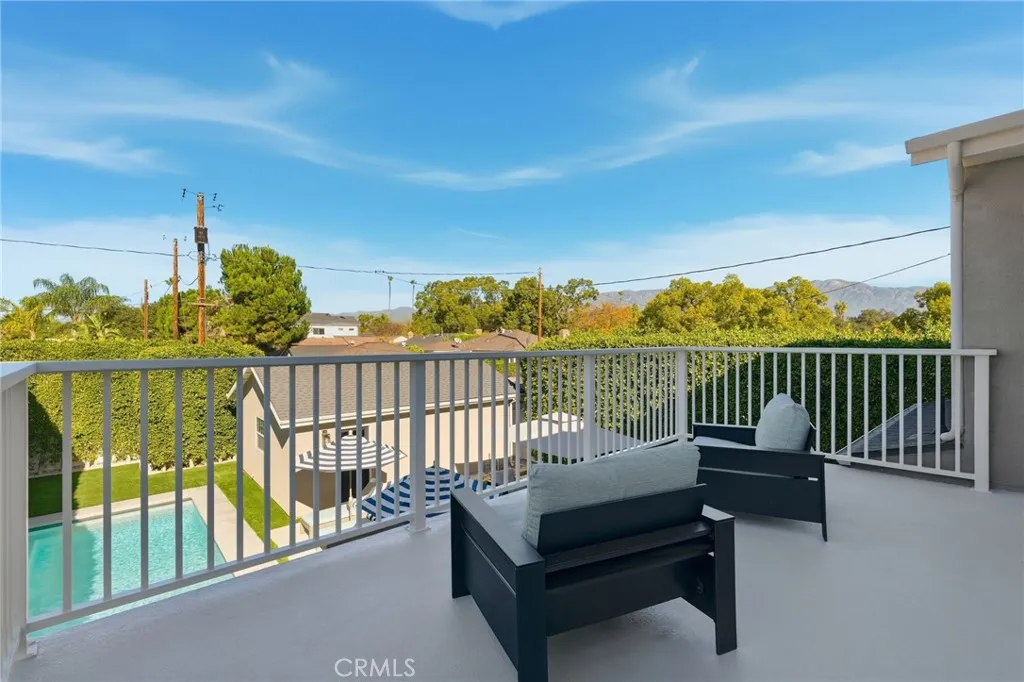 Additional image 44 of 2311 W Clark Avenue, Burbank, CA 91506