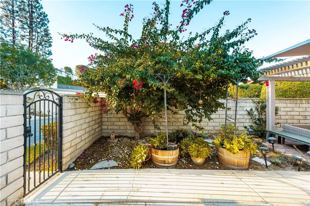 Additional image 45 of 5573 E Vista Del Rio, Anaheim, CA 92807