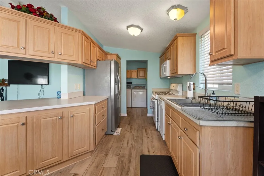 Additional image 56 of 5815 E La Palma Ave Unit 302, Anaheim, CA 92807