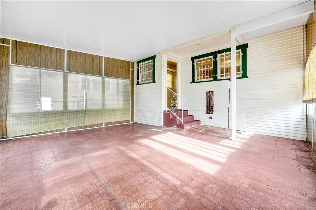 Additional image 27 of 4239 South Raymond Avenue, Los Angeles, CA 90037