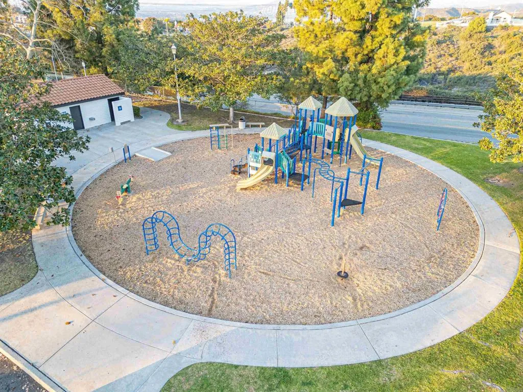 Additional image 105 of 1751 Coltridge Ln, Bonita, CA 91902