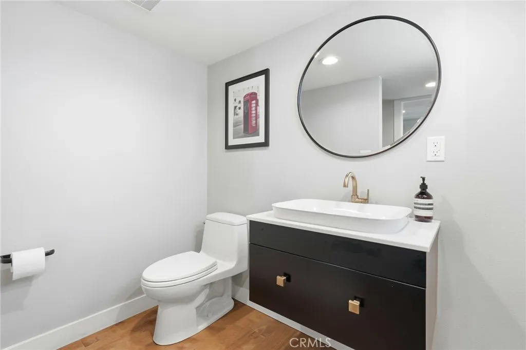 Additional image 77 of 2311 W Clark Avenue, Burbank, CA 91506