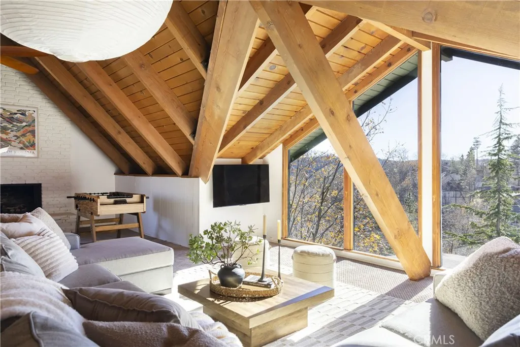 Additional image 30 of 28000 West Shore Drive, Lake Arrowhead, CA 92352