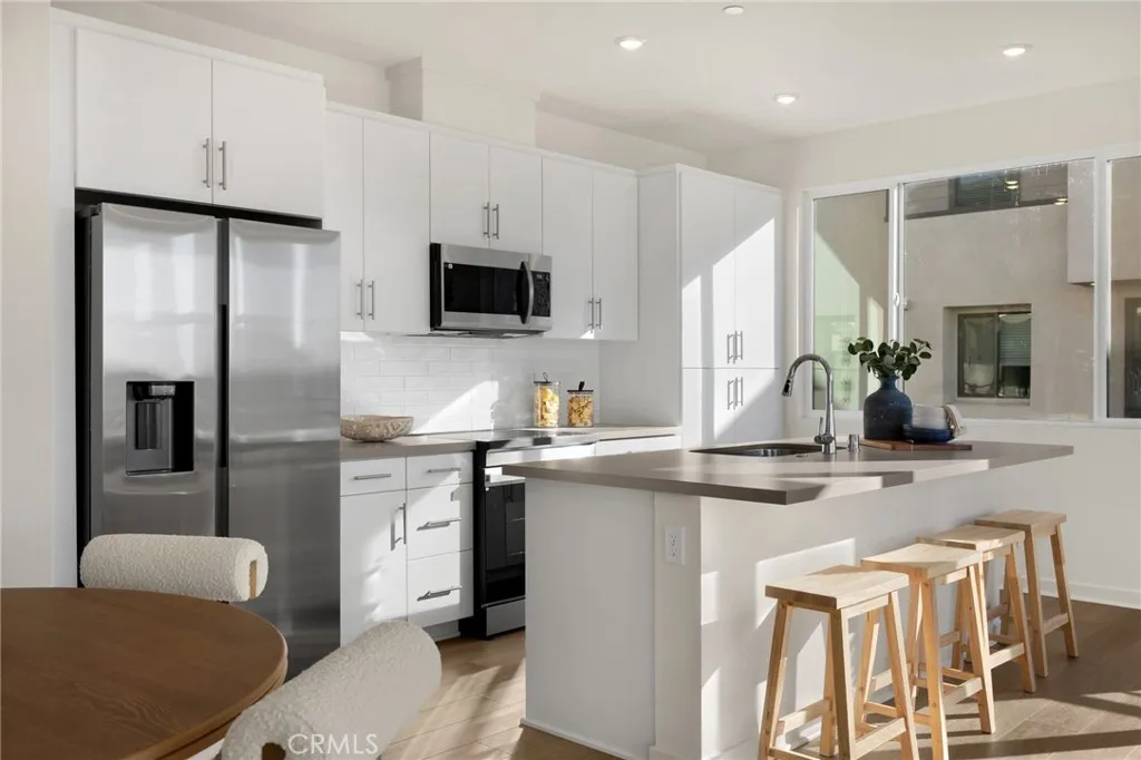 Additional image 13 of 109 S Laxore Street Unit 306, Anaheim, CA 92804