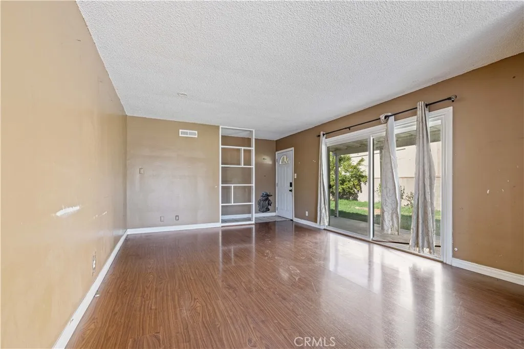 Additional image 7 of 8544 Noble Avenue, North Hills, CA 91343