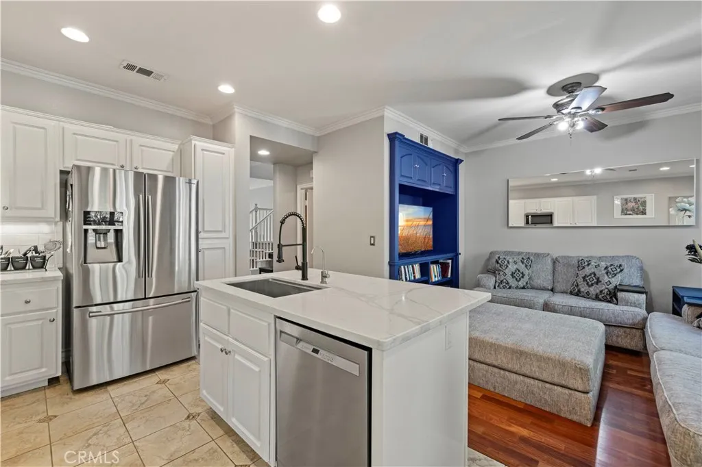 Additional image 89 of 23402 Brookdale Lane Unit 56, Valencia, CA 91355