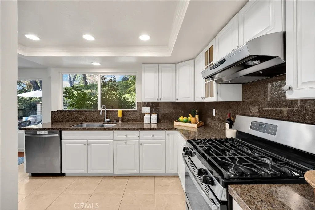 Additional image 17 of 1637 Peacock Ln, Fullerton, CA 92833