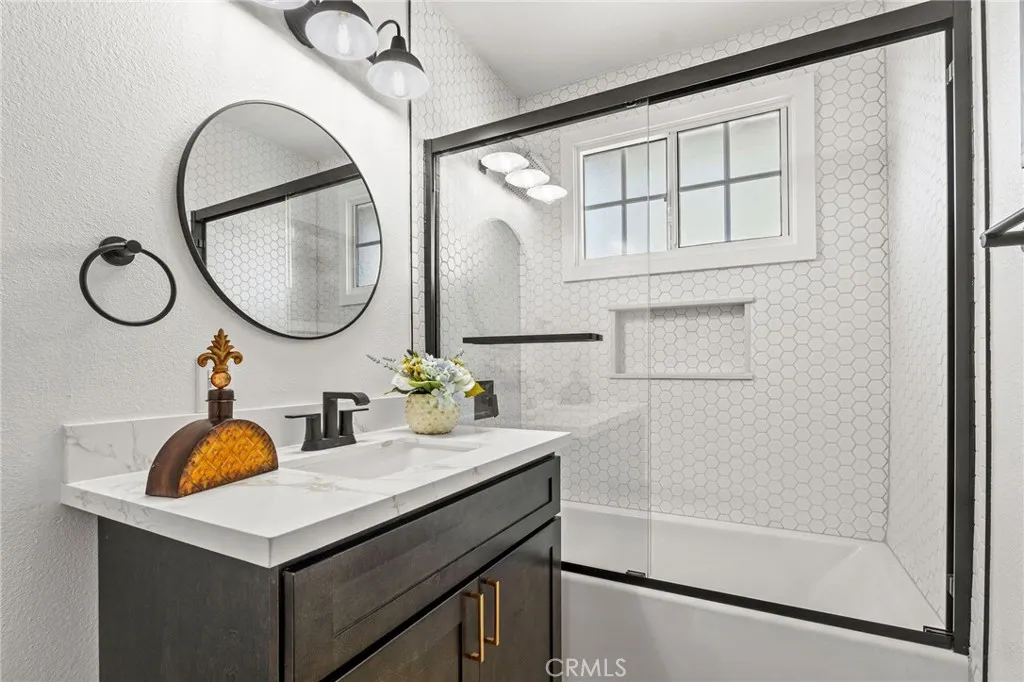 Additional image 13 of 2302 W 115th St, Hawthorne, CA 90250