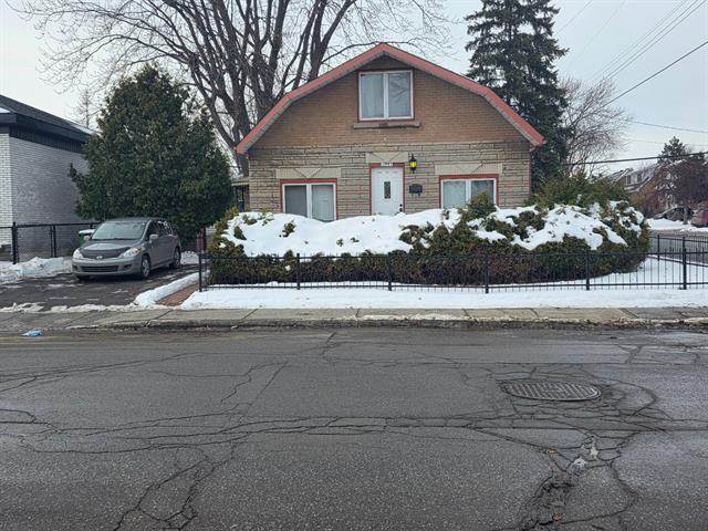 11947 Rue Ontario E.|Montréal (Rivière-des-Prairies/Pointe-aux-Trembles), Quebec H1B1L1