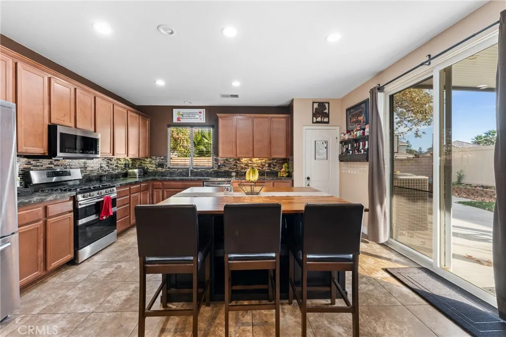 Additional image 15 of 1449 Underhill Court, Beaumont, CA 92223