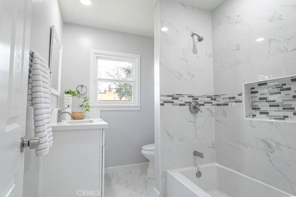 Additional image 9 of 140 S Thompson Street, Hemet, CA 92543