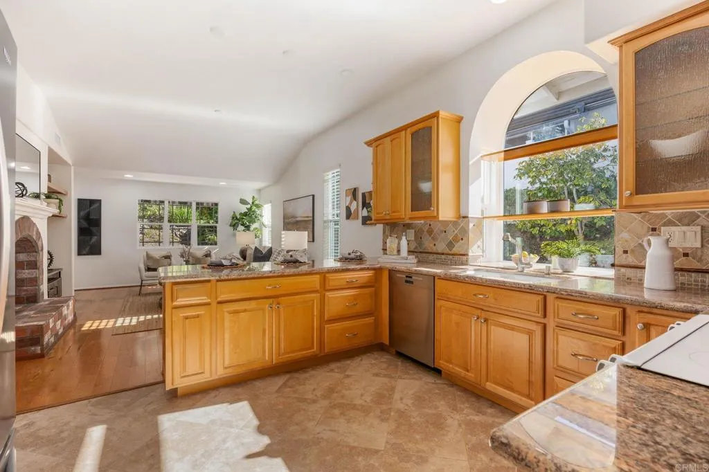 Additional image 15 of 1911 La Subida Way, San Marcos, CA 92078