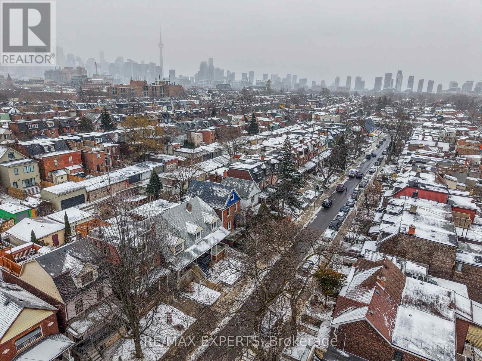 255 MONTROSE AVENUE|Toronto (Palmerston-Little Italy), Ontario M6G3G6