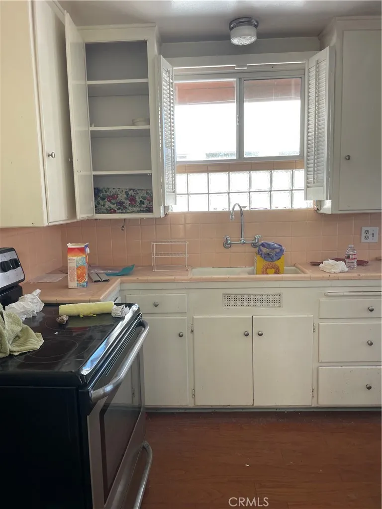 Additional image 21 of 15 Cerritos Pl, Long Beach, CA 90802