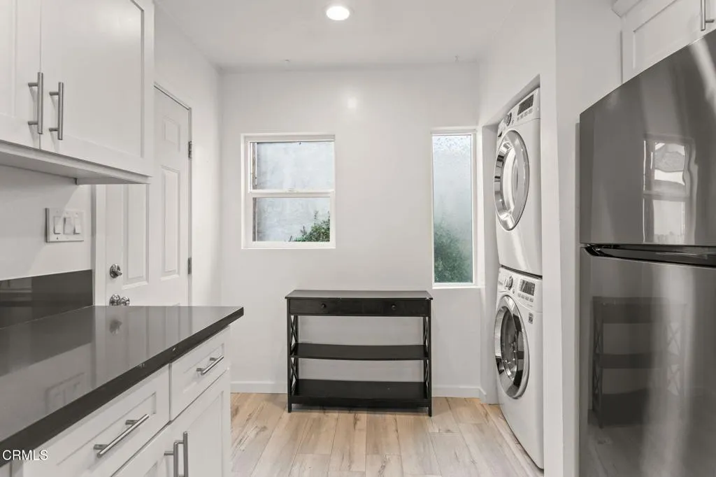 Additional image 13 of 1047 E Brenner Place, Long Beach, CA 90813