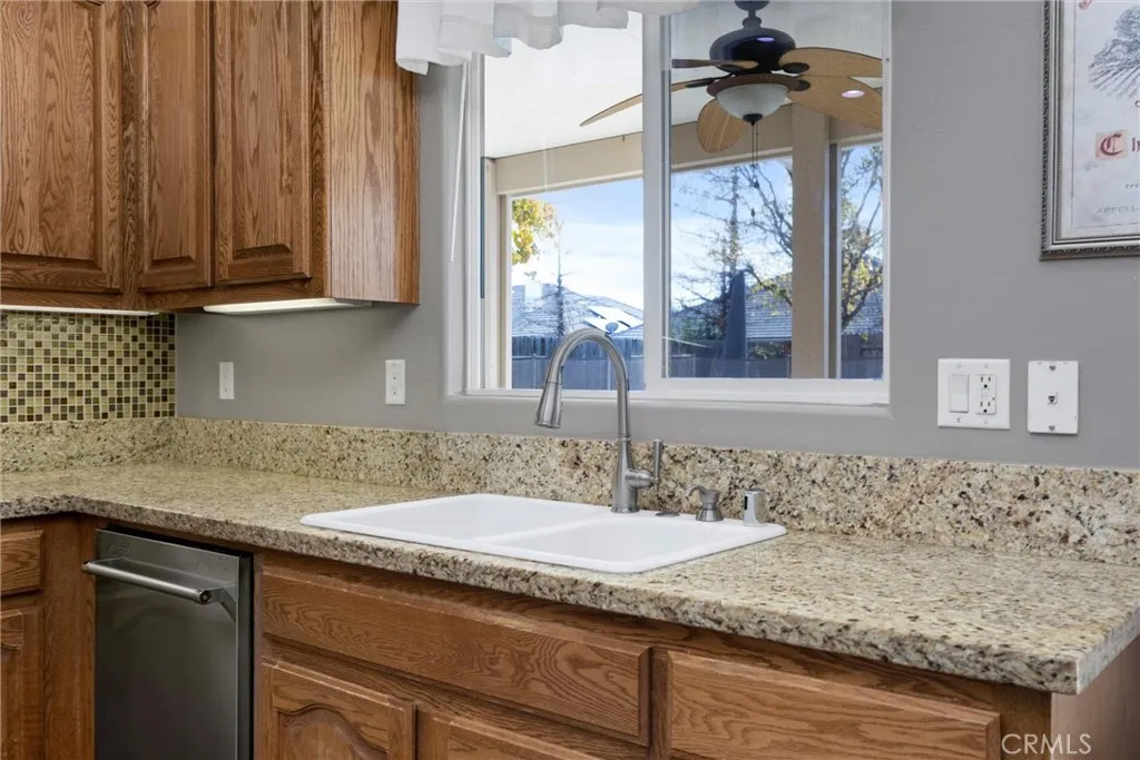 Additional image 99 of 12809 Trafalgar Square Dr, Bakersfield, CA 93312