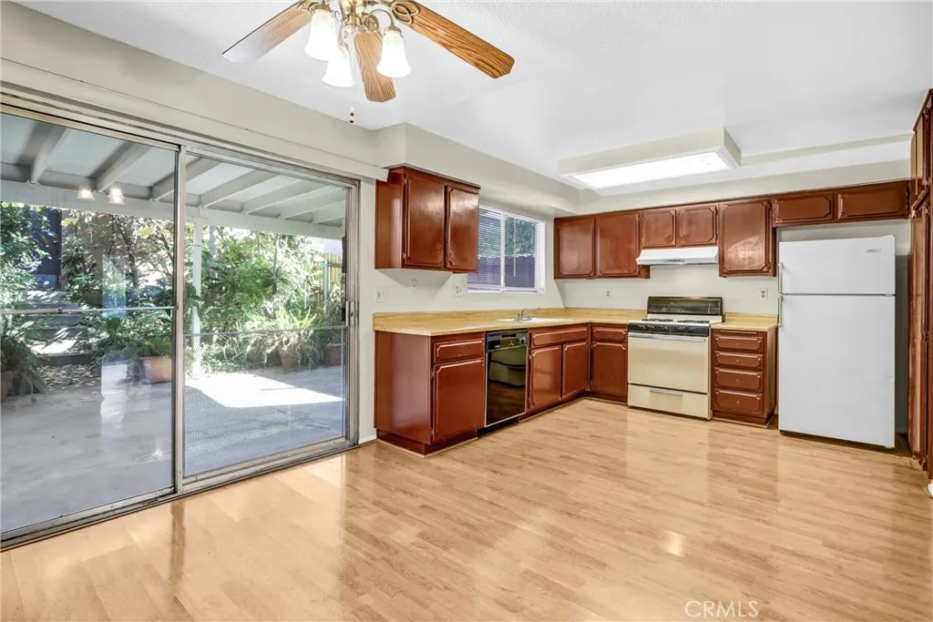 Additional image 9 of 122 Tamarisk St, Redlands, CA 92373