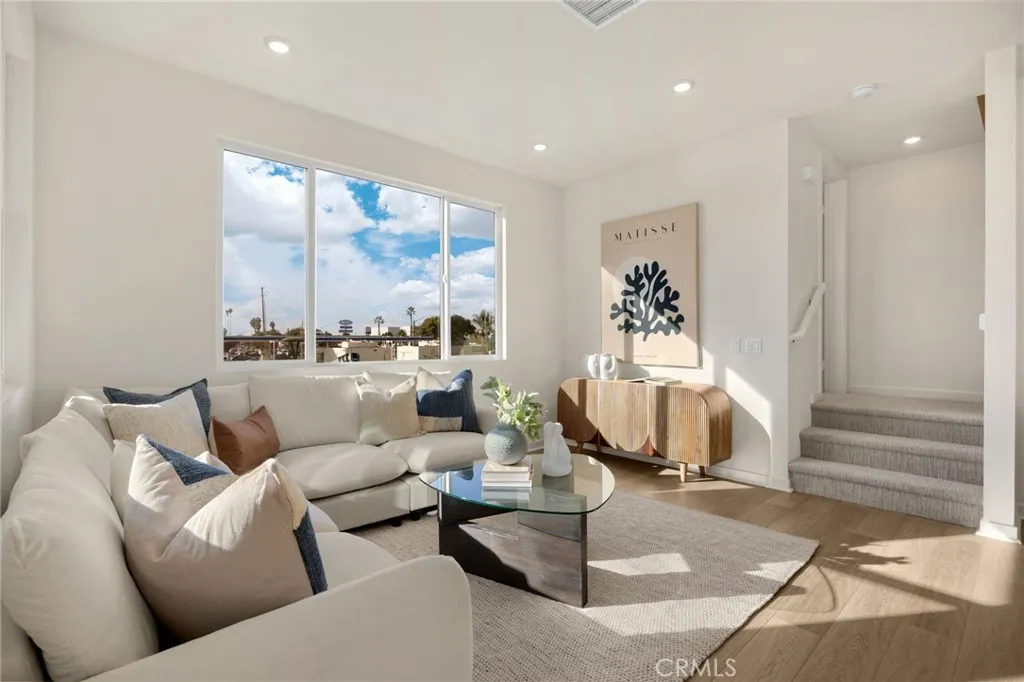 Additional image 7 of 109 S Laxore Street Unit 306, Anaheim, CA 92804