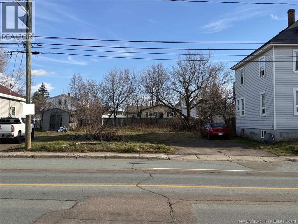 15 Sixth Street|Moncton, New Brunswick E1E3G5