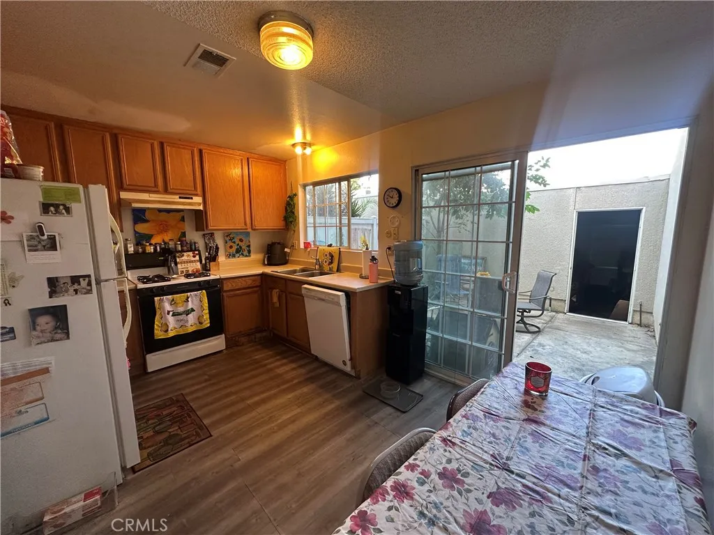 Additional image 9 of 6561 Vanalden Ave Unit 5, Reseda, CA 91335