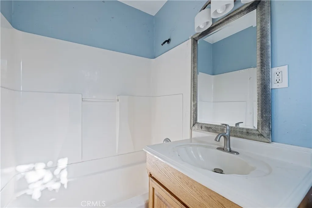 Additional image 38 of 8544 Noble Avenue, North Hills, CA 91343